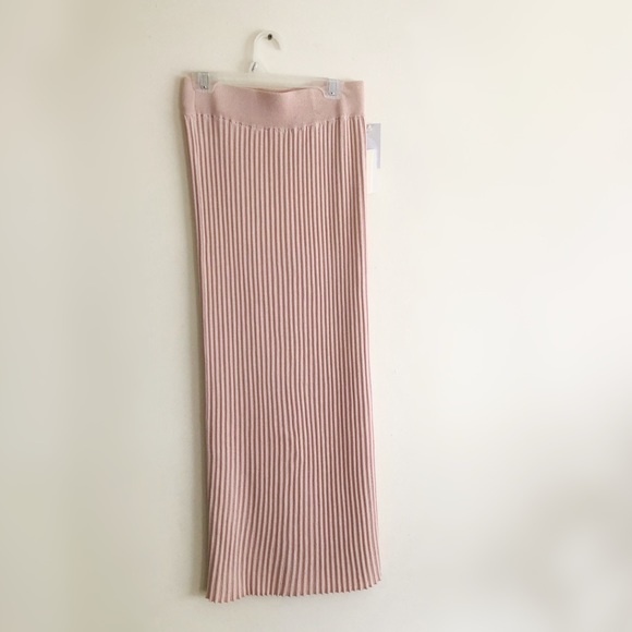 Aritzia Wilfred Slit Skirt - BNWT - Picture 2 of 4